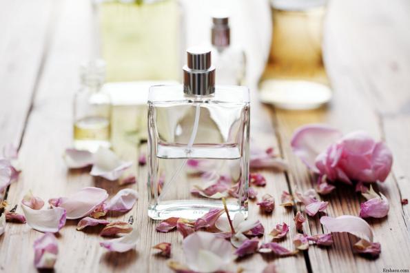 مشخصات عطر زنانه خوشبو چیست؟