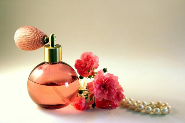 فروشگاه عطر زنانه خنک