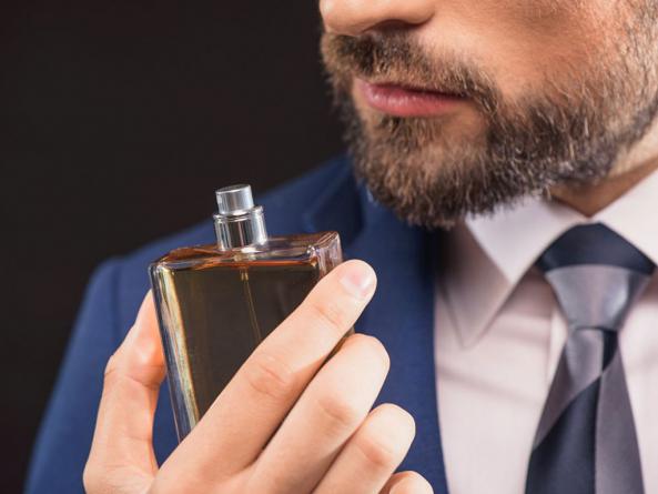 منظور از عطر خوشبو مردانه چیست؟